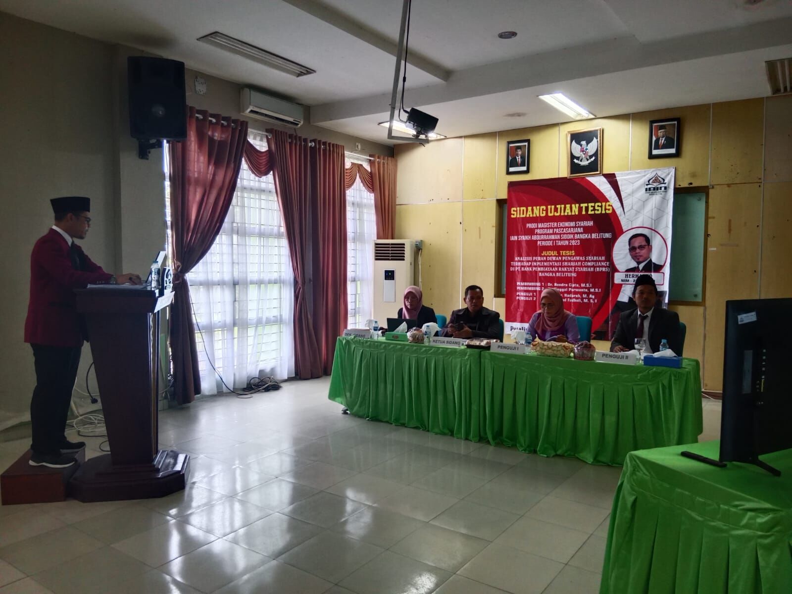 Ketua Pengadilan Agama Kerinci Ikuti Ujian Tesis Periode I Program Studi Magister Ekonomi Syariah