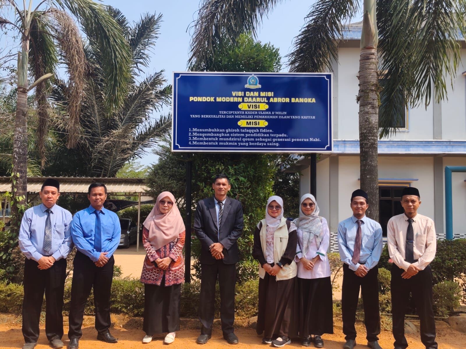 Pascasarjana IAIN SAS Babel Sosialisasikan PMB 2026 di Pondok Modern Daarul Abror