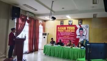 Sodri, Mahasiswa Program Studi Magister Ekonomi Syariah Ikuti Ujian Tesis Perdana